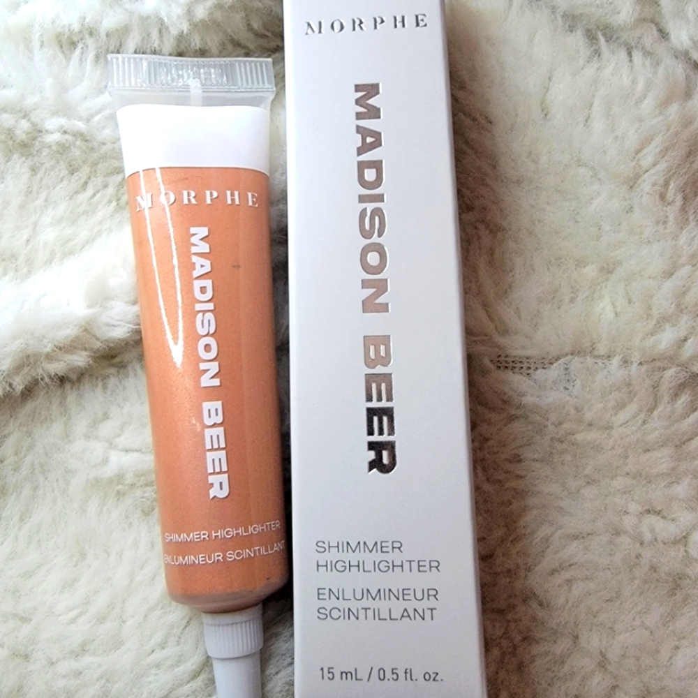 ⏬️CLEARANCE LIMITED EDITION💥Morphe Madison Beer Shimmer Highlighter!